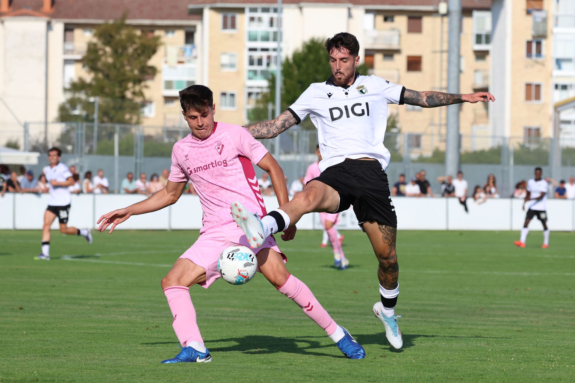 Todas las imágenes del tercer partido de pretemporada del Burgos CF