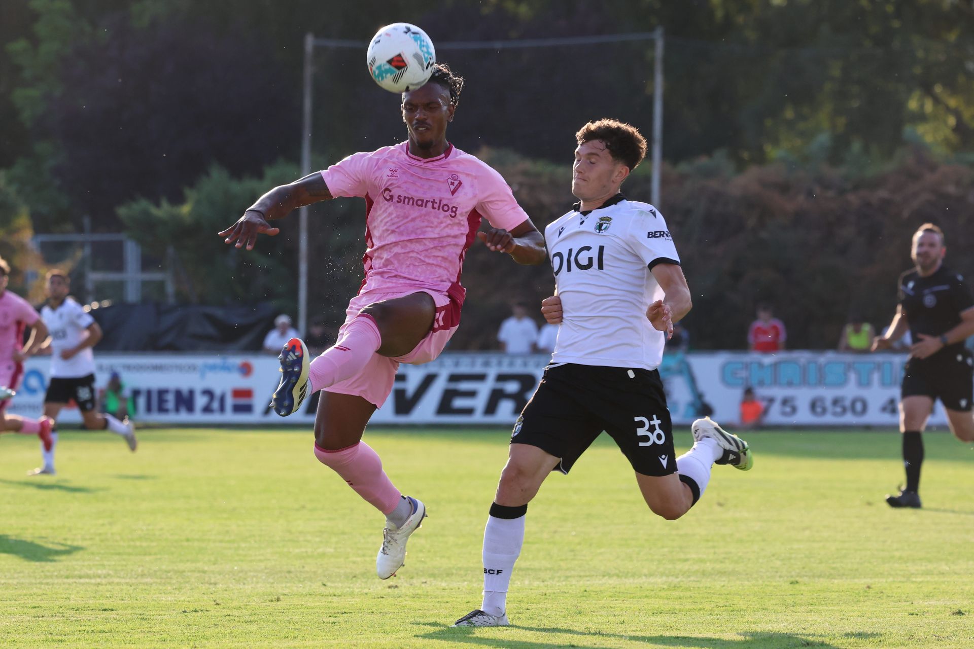 Todas las imágenes del tercer partido de pretemporada del Burgos CF