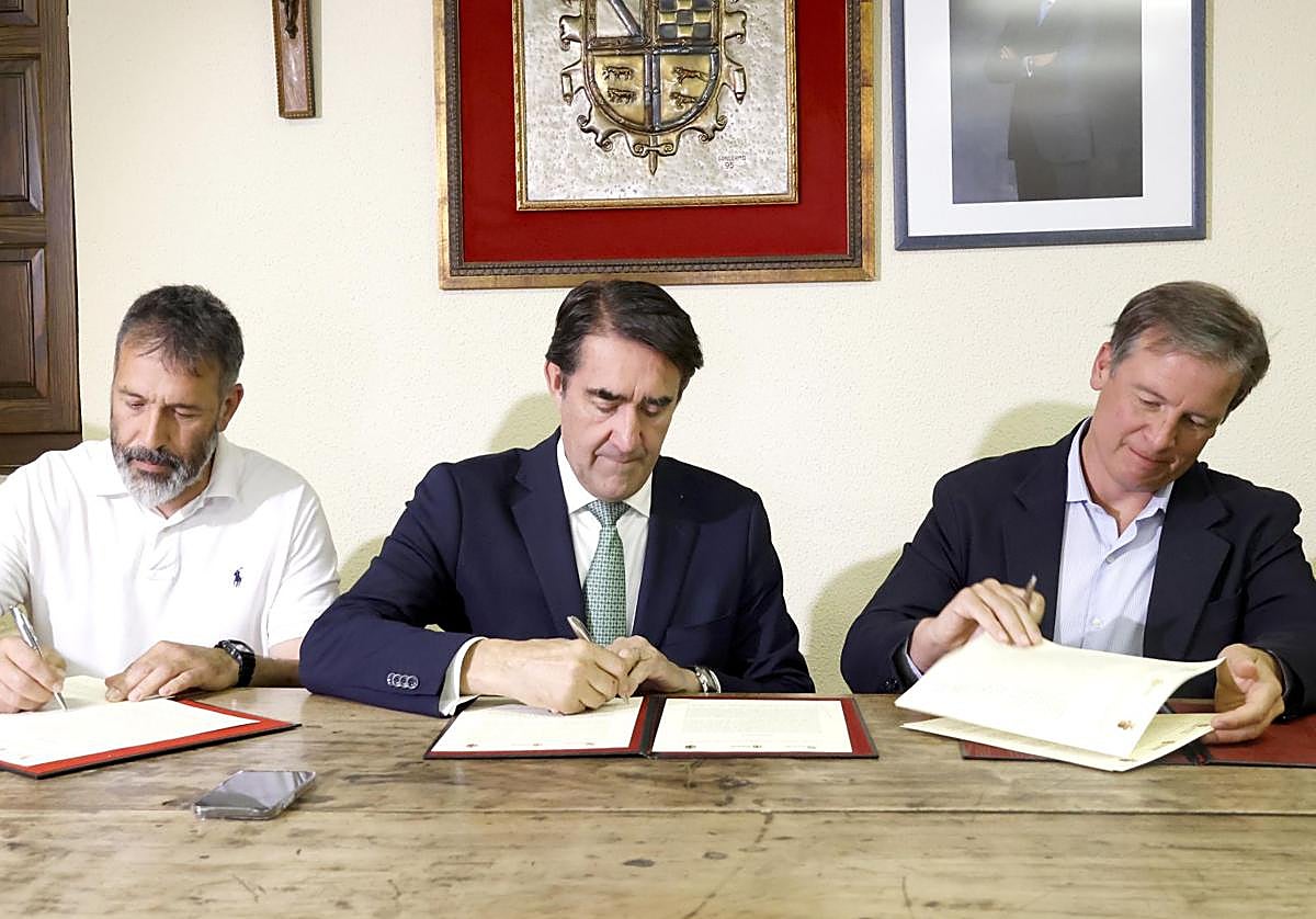 Firma para la cesión de suelos para vivienda.