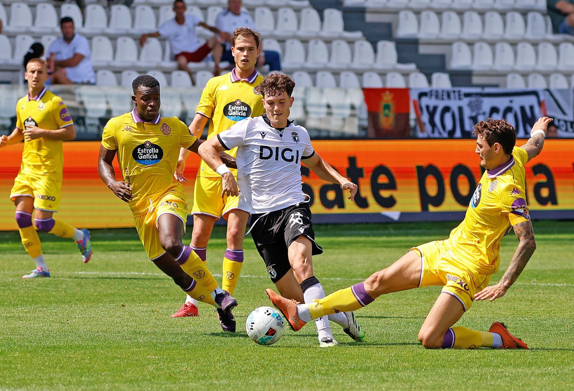 Todas las imágenes del cuarto y último partido de pretemporada del Burgos CF