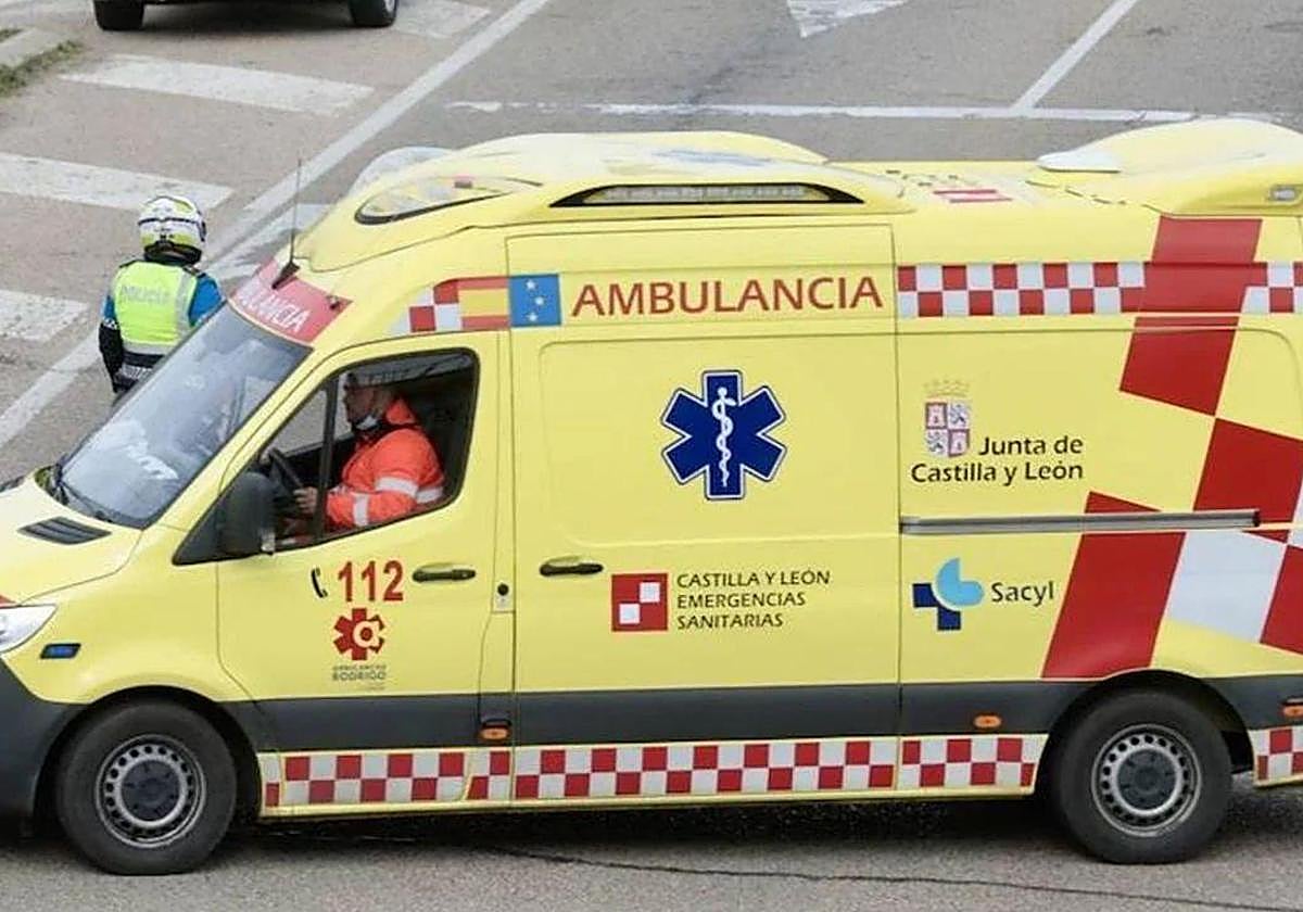Ambulancia de Sacyl durante una intervención.