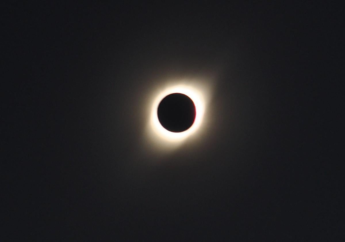 Imágen de archivo de un eclipse total.