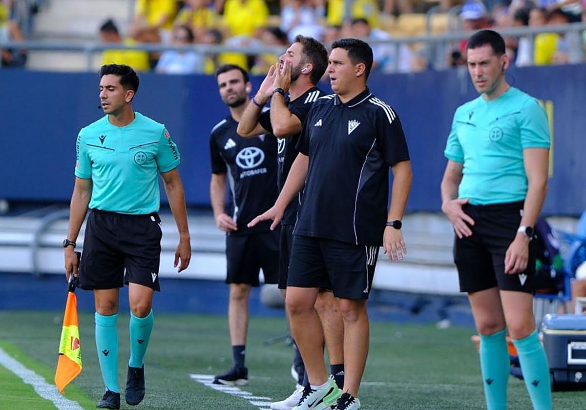 Cuerpo técnico del CD Mirandés.