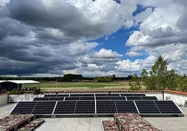 Iluminando el camino: energía continua y recarga inteligente para una movilidad sostenible