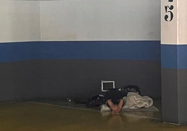 Desde fugas de agua hasta excrementos humanos: los problemas del aparcamiento de la plaza Mayor de Burgos