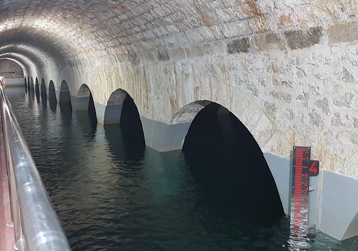 Depósito del Cerro de San Miguel que data de 1880.