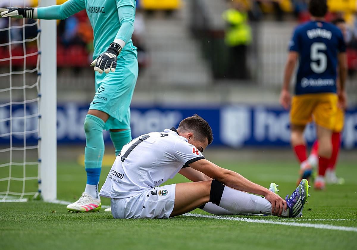 El Burgos CF perdonó numerosas ocasiones en Andorra.