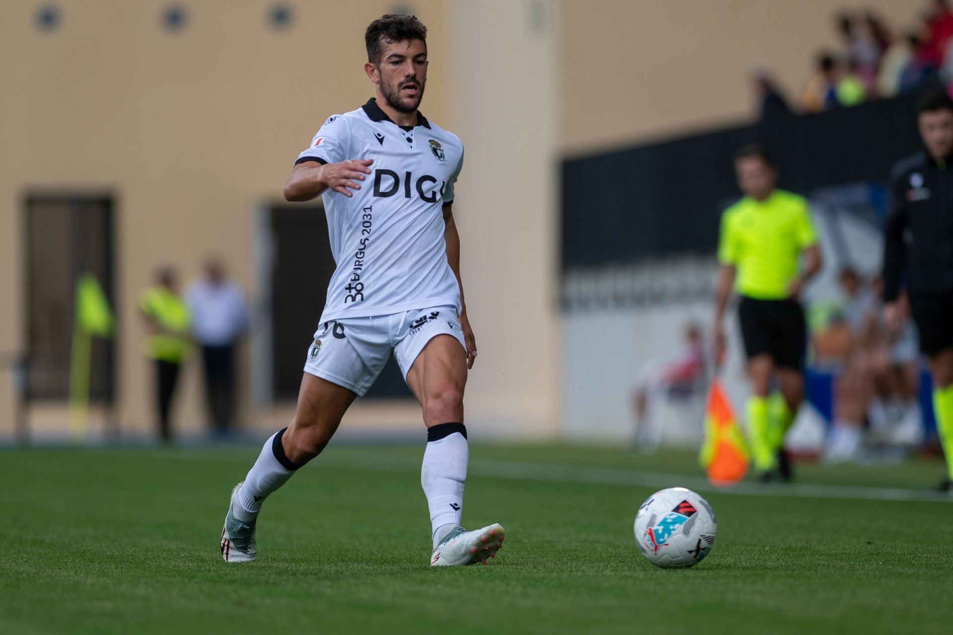 El partido del Burgos CF en Andorra, en imágenes