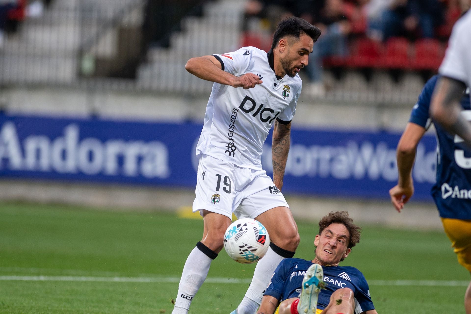 El partido del Burgos CF en Andorra, en imágenes