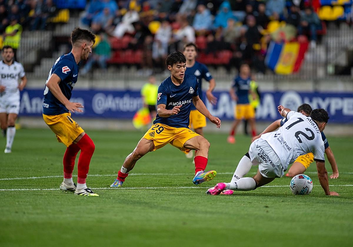 El partido del Burgos CF en Andorra, en imágenes