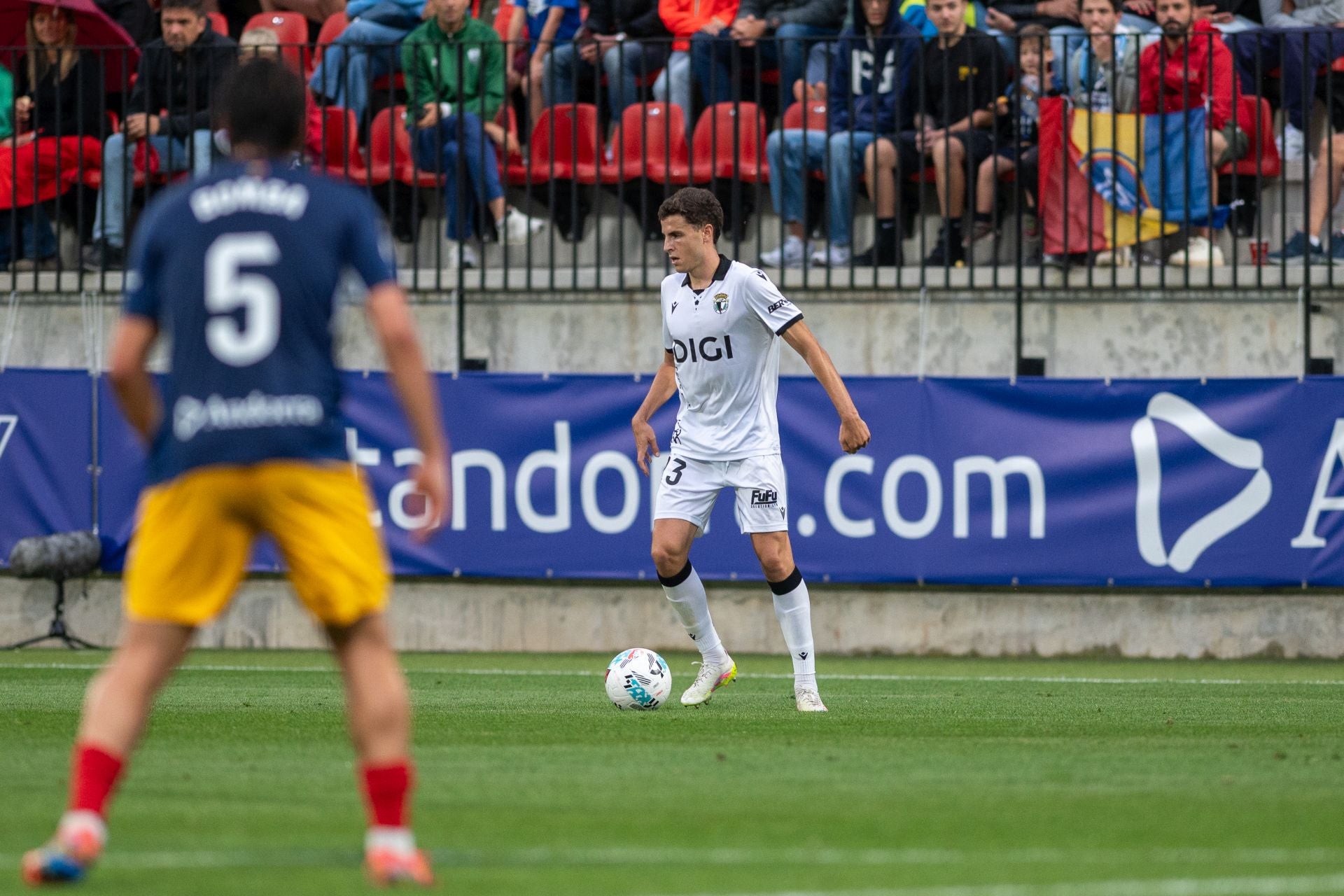 El partido del Burgos CF en Andorra, en imágenes