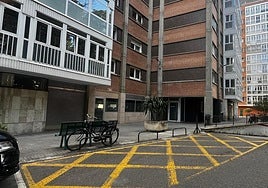 Paseo de la Isla 7, donde se encuentra el local.