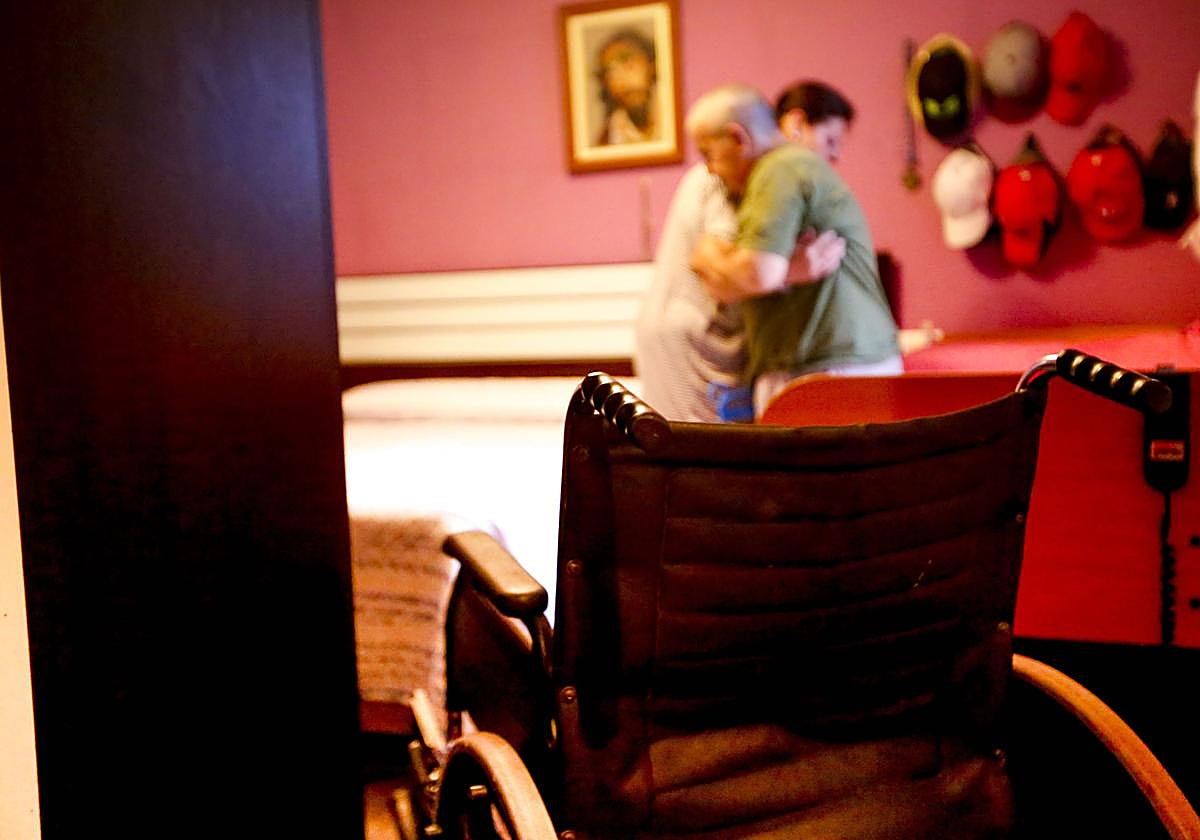 Imagen de archivo de usuarios del servicio de ayuda a domicilio.