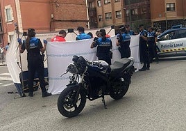 Servicios de emergencia en el lugar de los hechos.