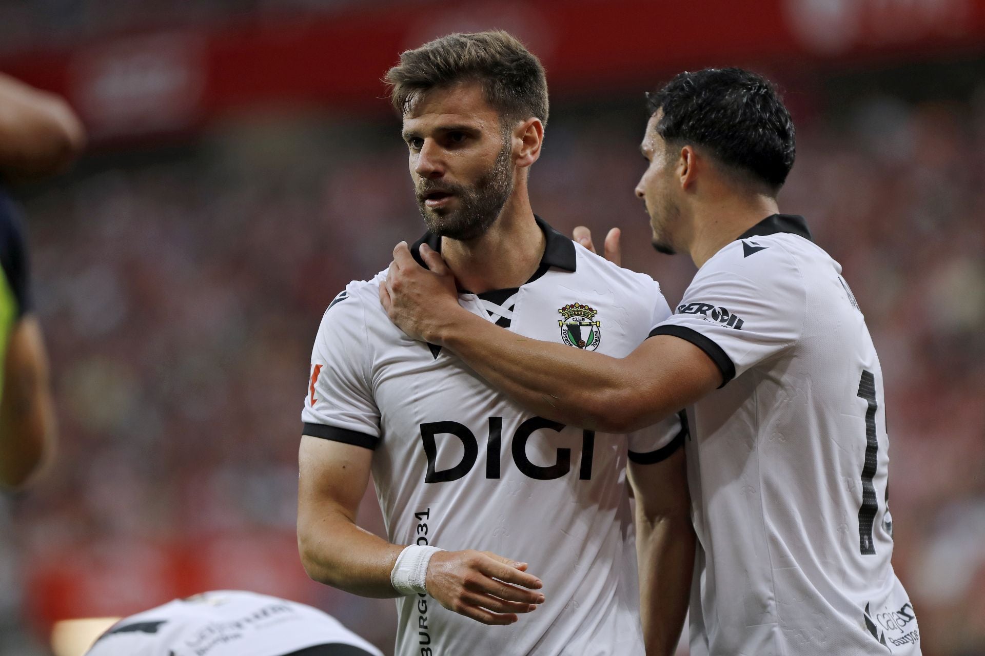 Todas las imágenes del partido entre el Sporting de Gijón y el Burgos CF