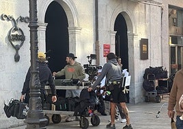 Exterior del restaurante Cobo Estratos, restaurante en el que se está grabando la película