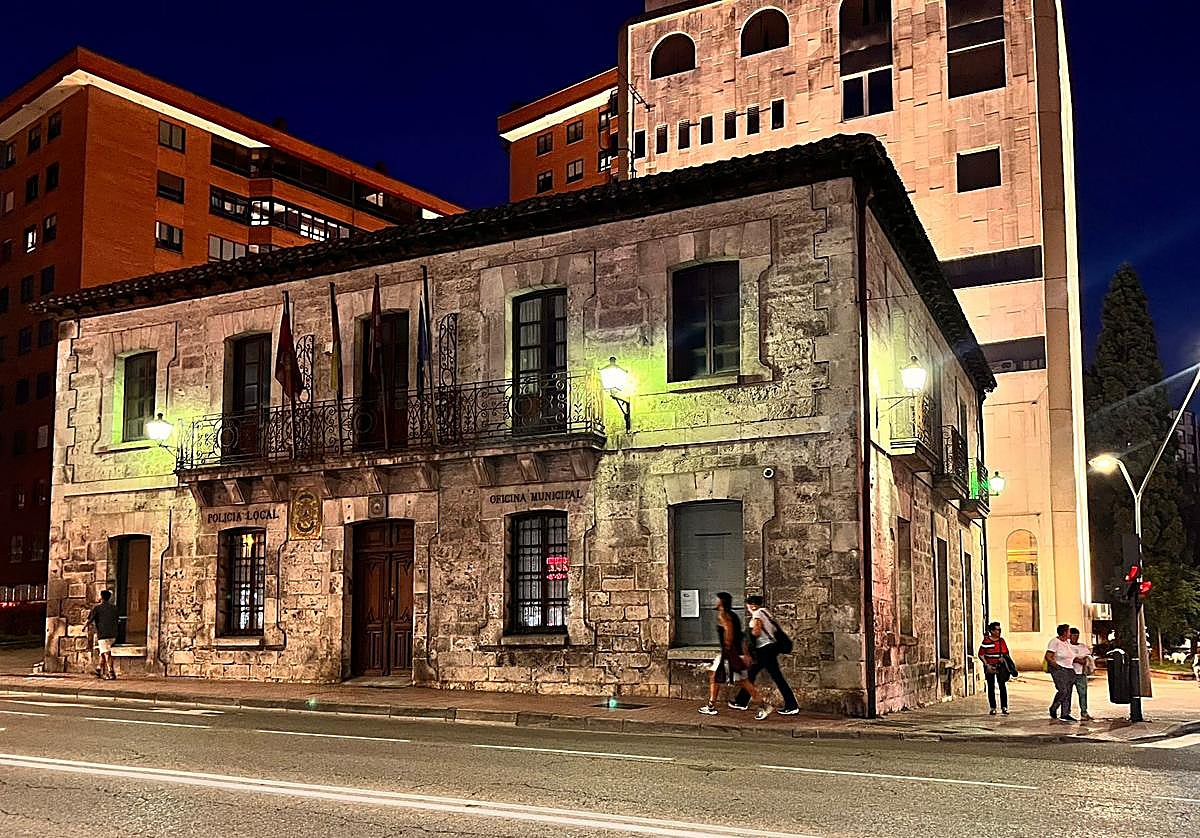 Antiguo Ayuntamiento de Gamonal, con la Casa de Cultura justo detrás.