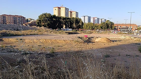 La urbanización de la parcela de las antiguas naves de Manuel Altolaguirre, para fin de año