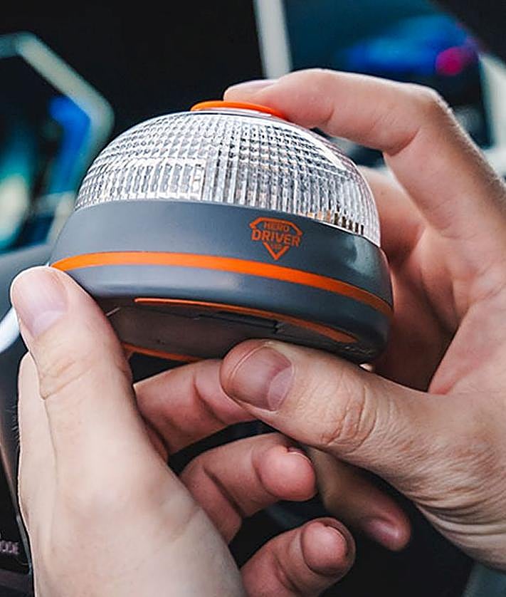 Imagen secundaria 2 - Innovación burgalesa en seguridad vial con la nueva baliza V16 Conectada Hero Driver LED