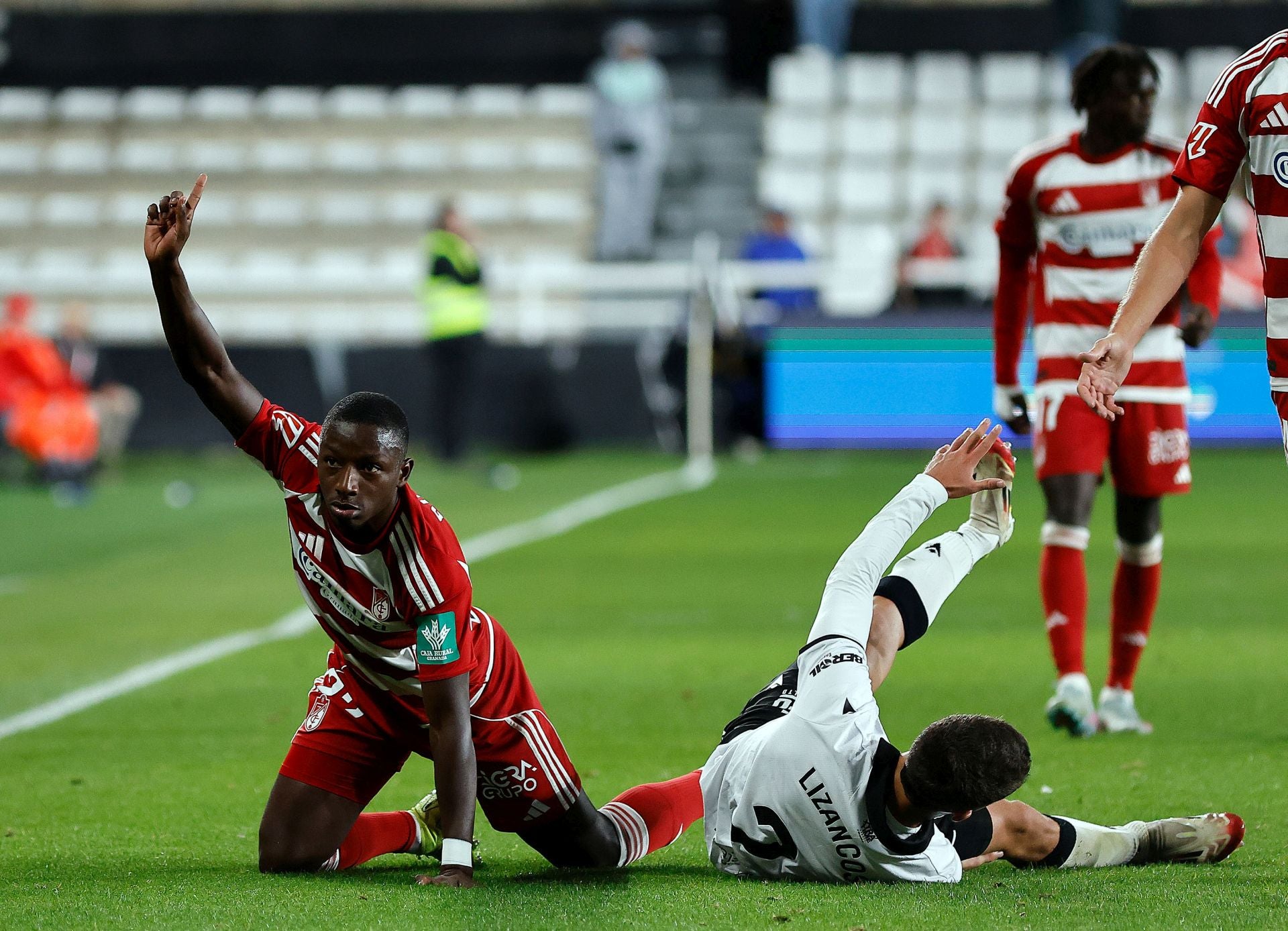 El Burgos CF - Granada CF, en imágenes