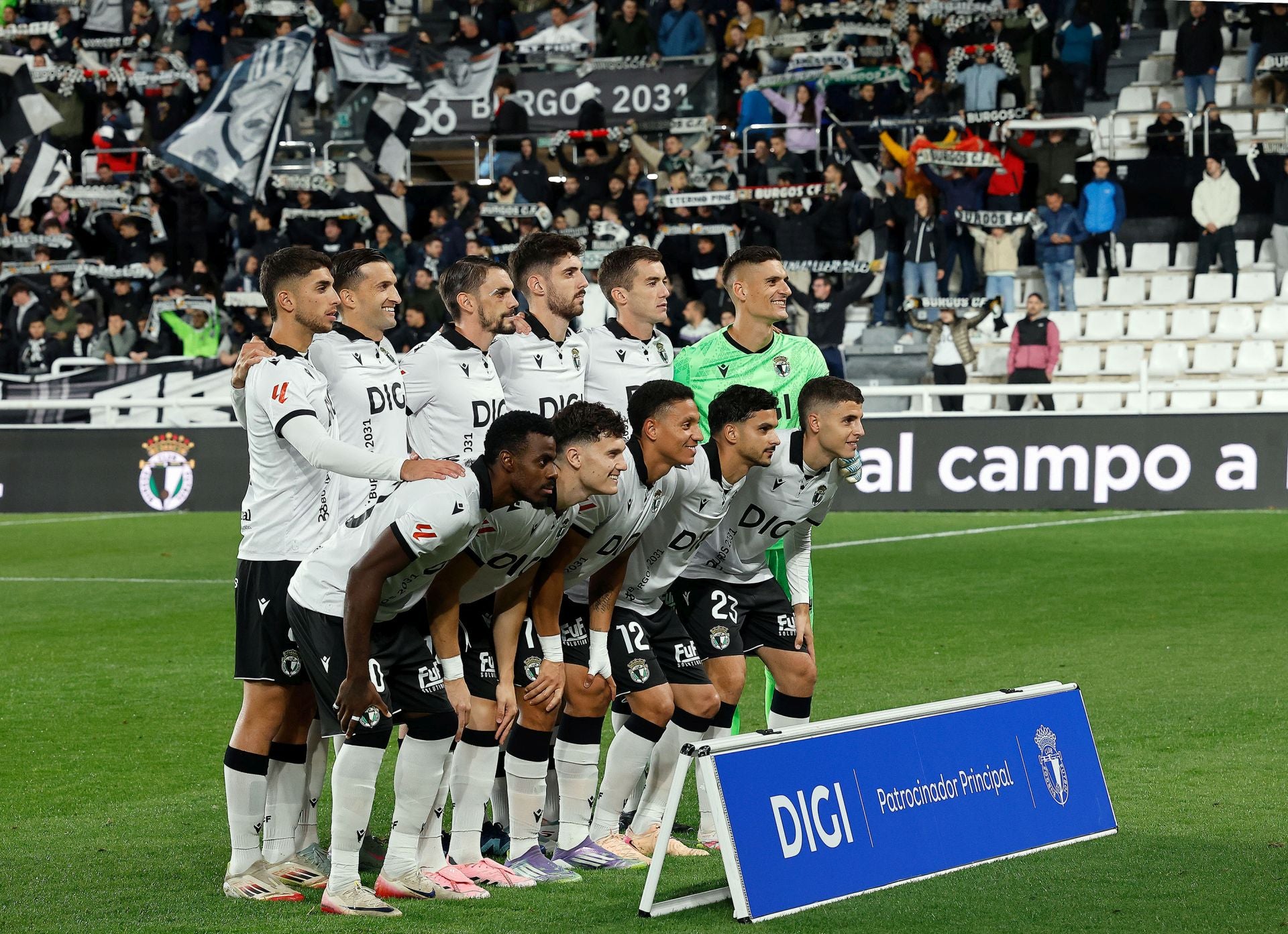 El Burgos CF - Granada CF, en imágenes