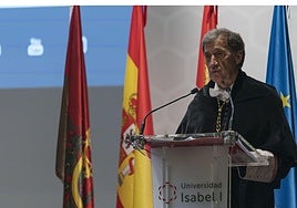 El rector de la Universidad Isabel I, Alberto Gómez Barahona, en el acto de inauguración del curso académico.