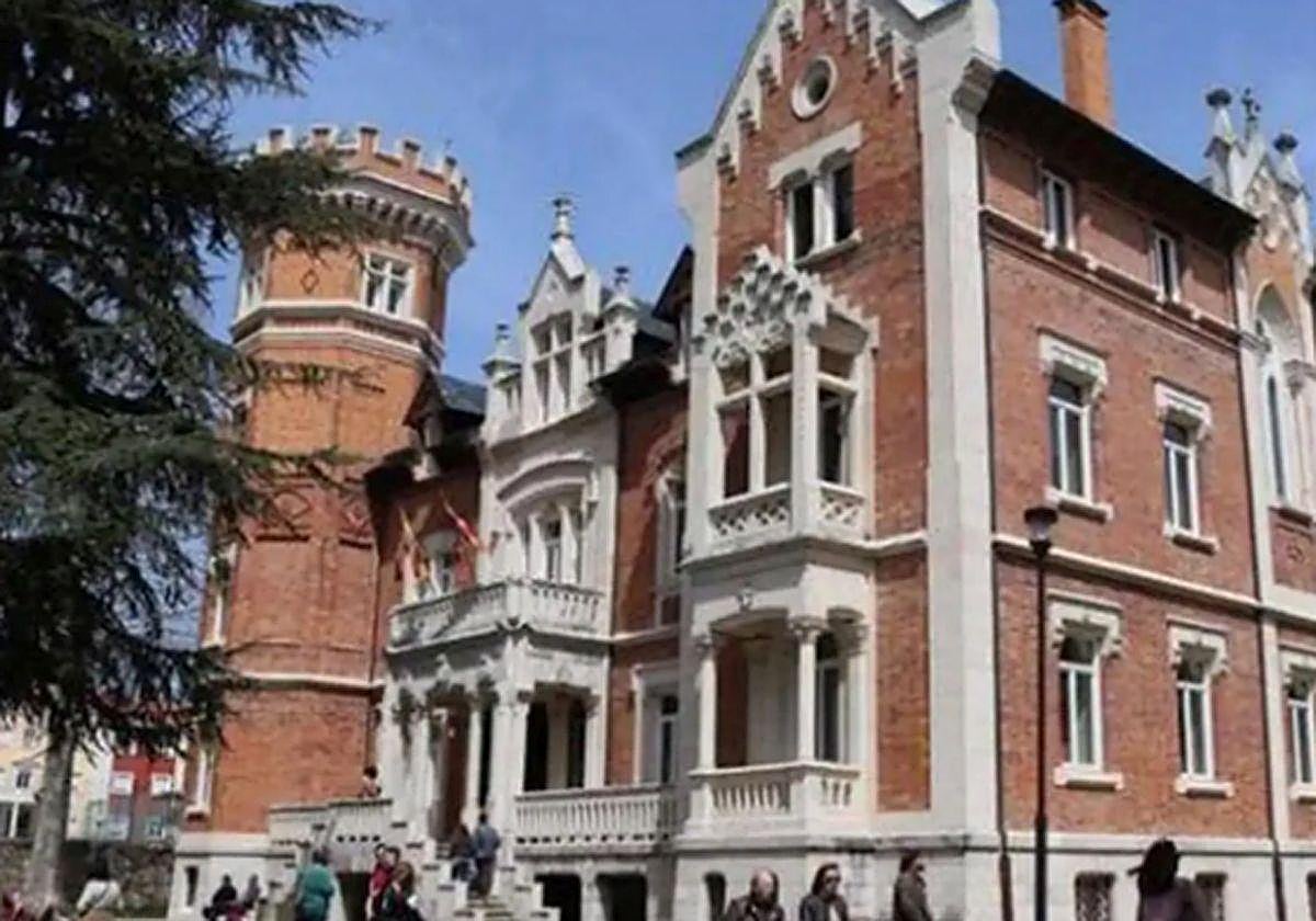 El Palacio de la Isla de Burgos acoge una nueva sesión de 'Contando la música'.