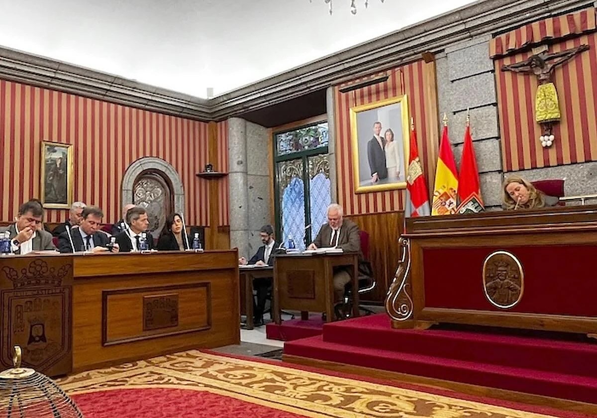 Equipo de Gobierno en un Pleno.