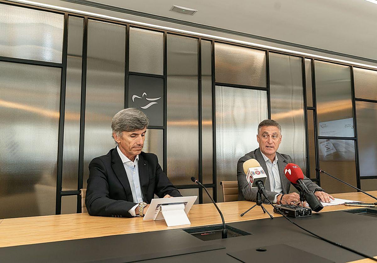 Rafael Barbero, director general de la Fundación Caja de Burgos, y Javier Cuasante, responsable de Dinamismo Empresarial.