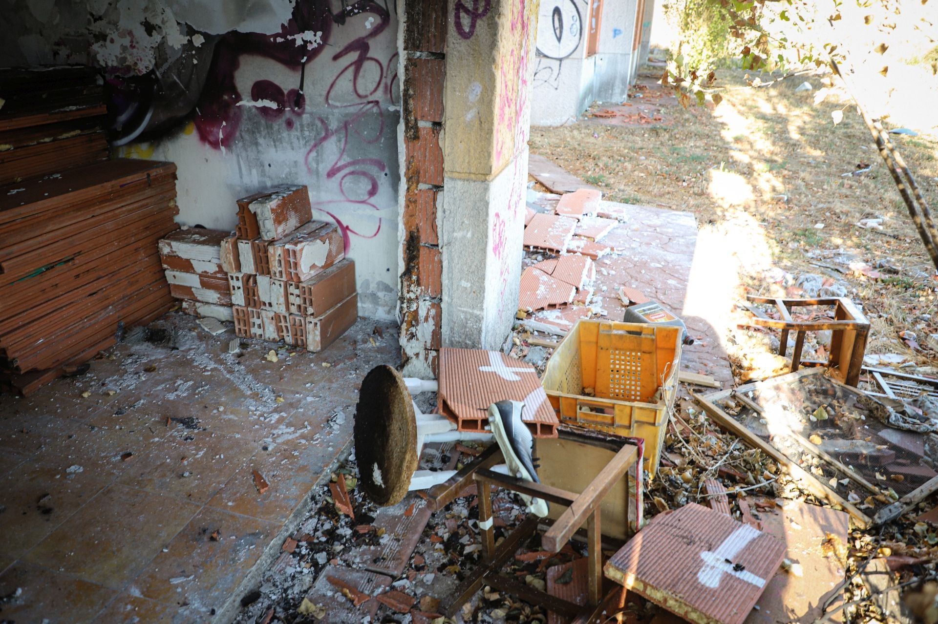 Así está la urbanización fantasma de un pueblo de Burgos, en imágenes