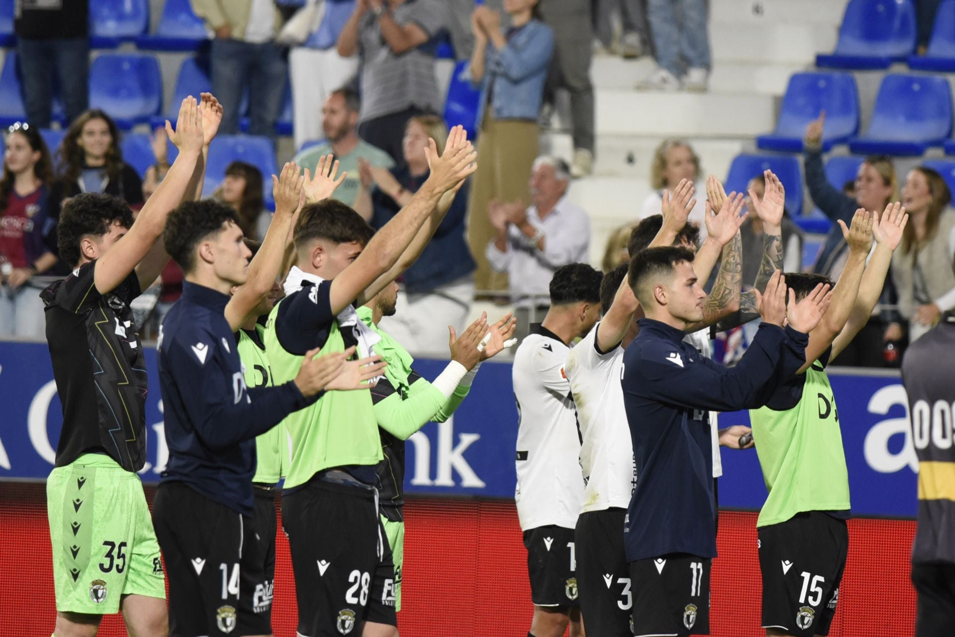 Todas las imágenes del encuentro entre el SD Huesca y el Burgos CF