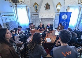 Ayala y Méndez han rubricado el acuerdo.