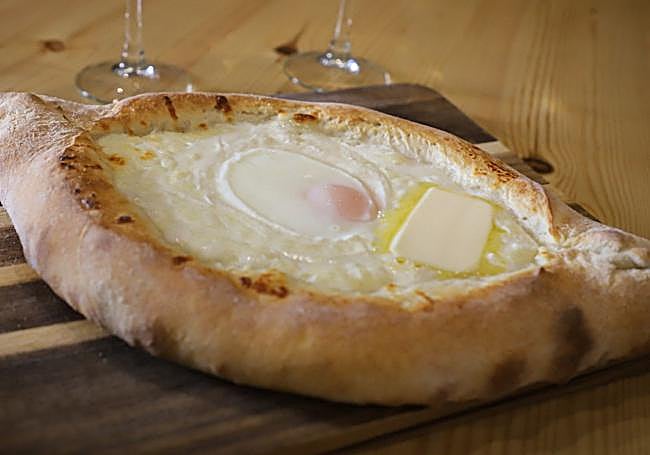 Plato georgiano, Acharuli