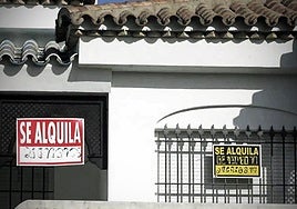 Imagen de archivo de dos casas en alquiler en un pueblo.