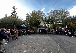 La ciudadanía mirandesa se concentra cada jueves desde el verano