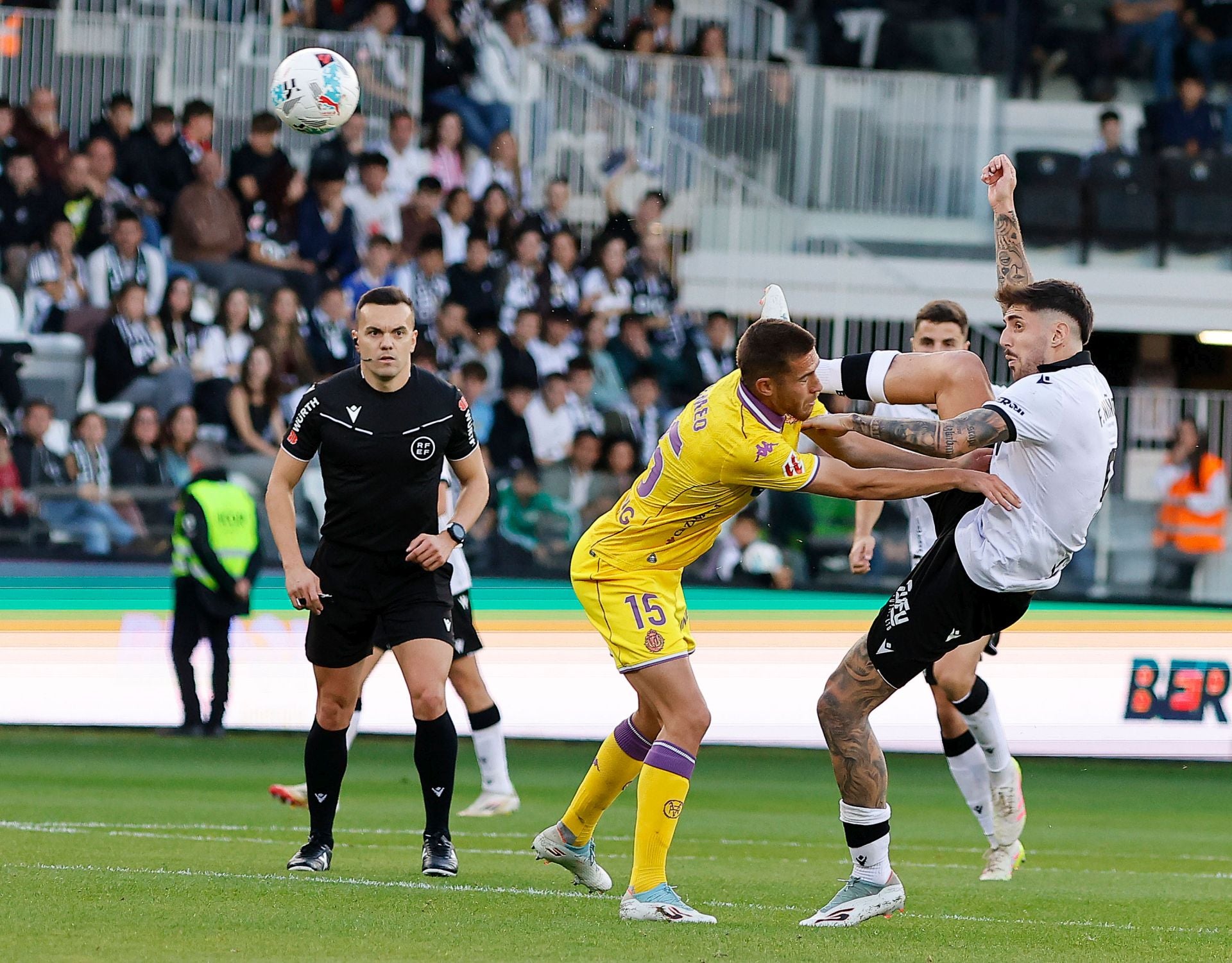 El derbi entre el Burgos CF y el Real Valladolid, en imágenes