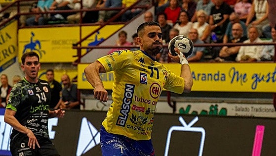 El Villa de Aranda cae ante un Torrelavega que continúa invicto