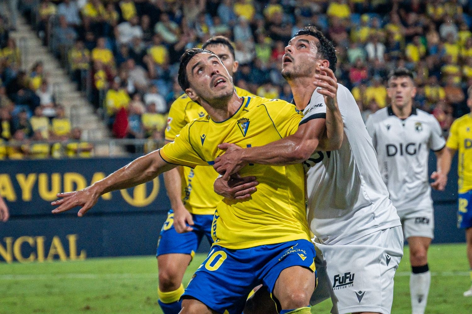 La victoria del Burgos CF en Cádiz, en imágenes