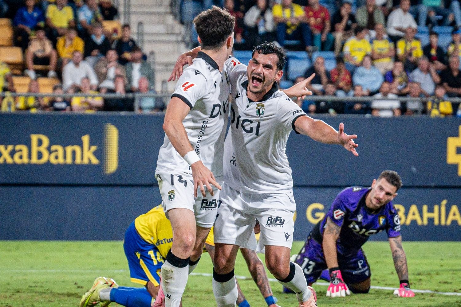 La victoria del Burgos CF en Cádiz, en imágenes