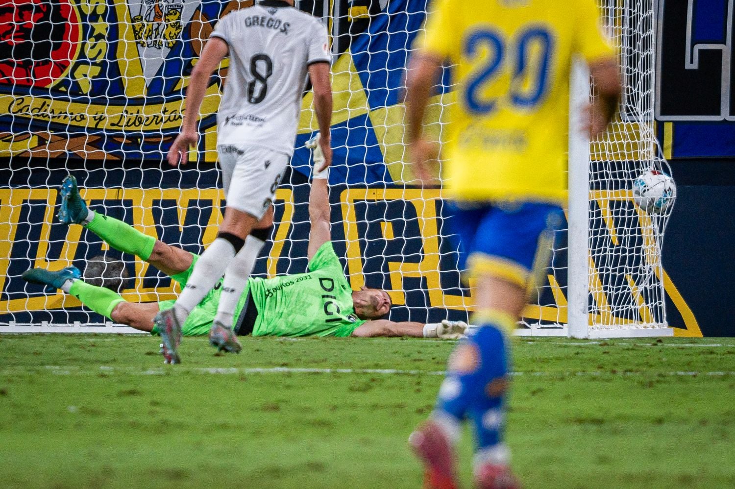 La victoria del Burgos CF en Cádiz, en imágenes