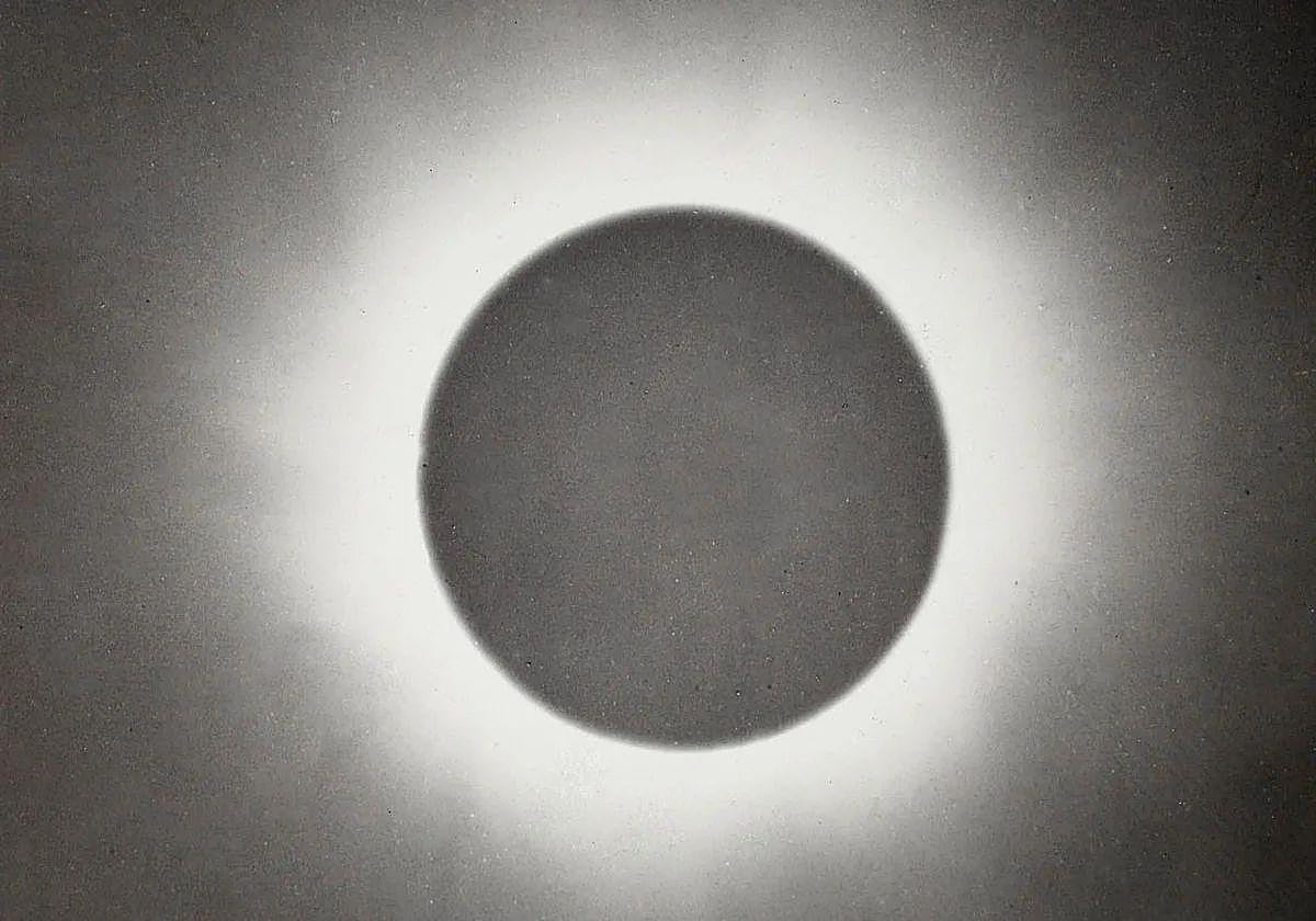 El eclipse de 1925, recogido por el Archivo de Burgos.