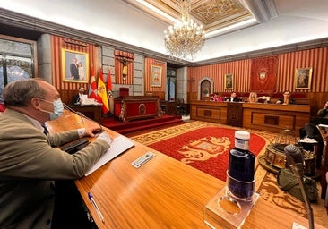 Ayala planta a la comisión de investigación sobre las gastronetas de Burgos y reta a la oposición a ir a los tribunales