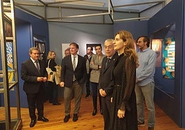 La viceconsejera de Acción Cultural y presidenta del Instituto Castellano y Leonés de la Lengua, Mar Sancho, en la inauguración de la muestra.