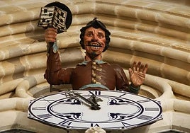 Papamoscas en la Catedral de Burgos