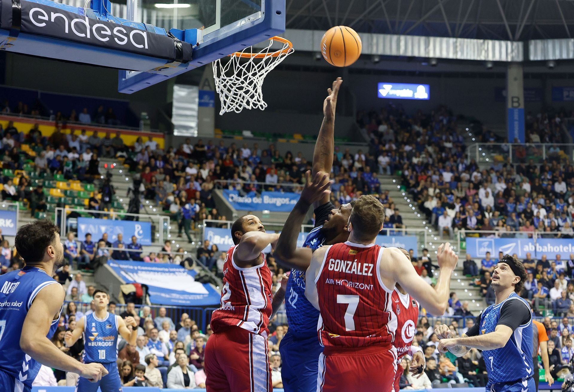 Así ha sido en imágenes la derrota del San Pablo frente al Casademont Zaragoza
