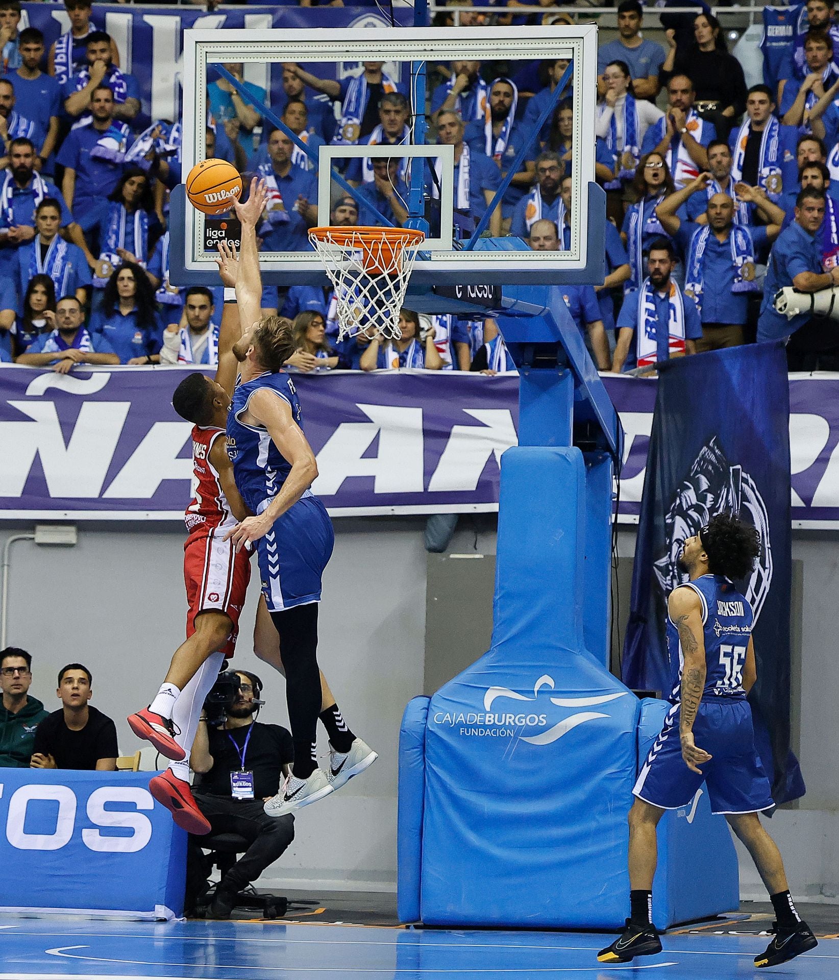 Así ha sido en imágenes la derrota del San Pablo frente al Casademont Zaragoza