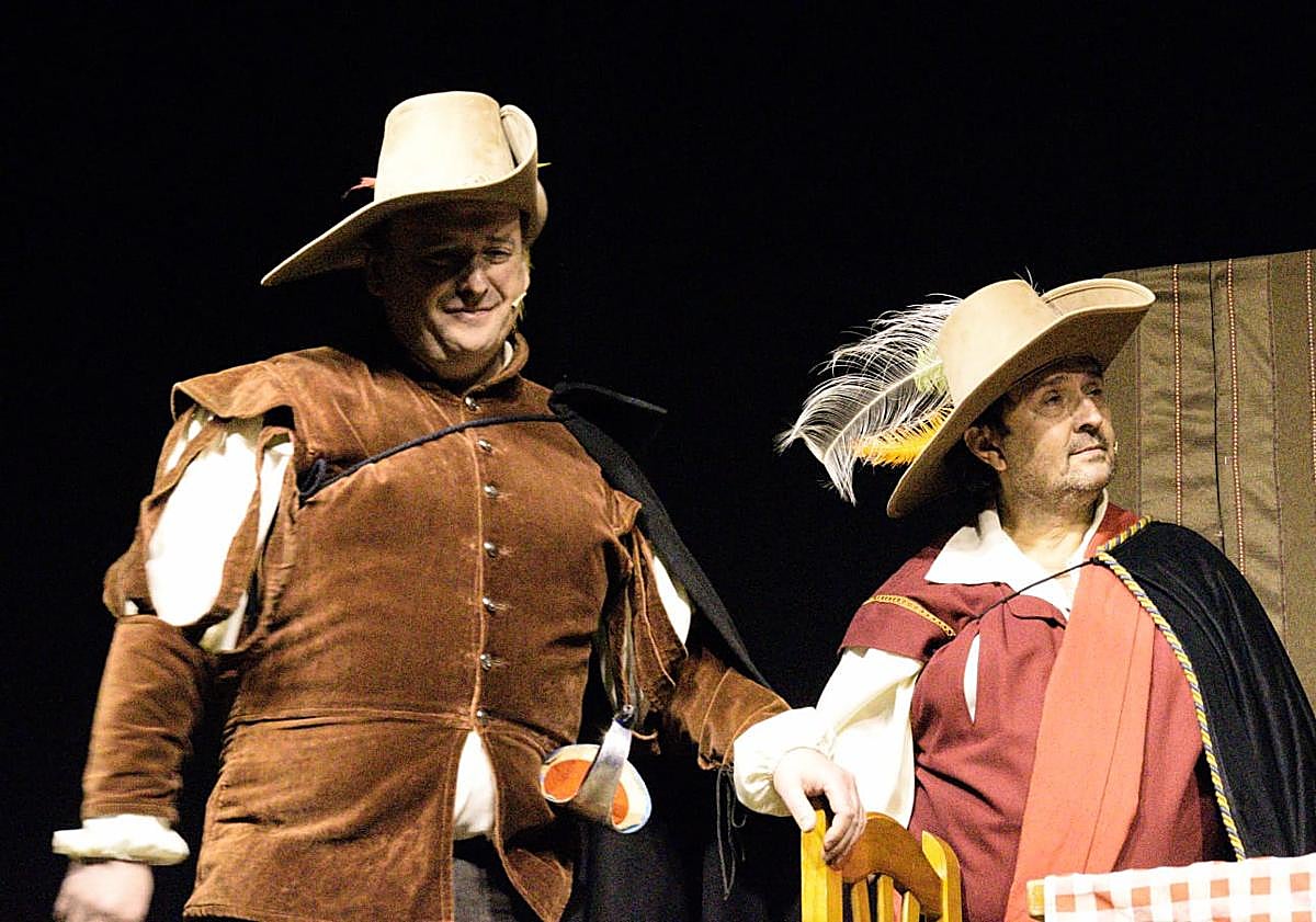 Imagen principal - Representación de 'Don Juan Tenorio' en Arcos de la Llana, Burgos.