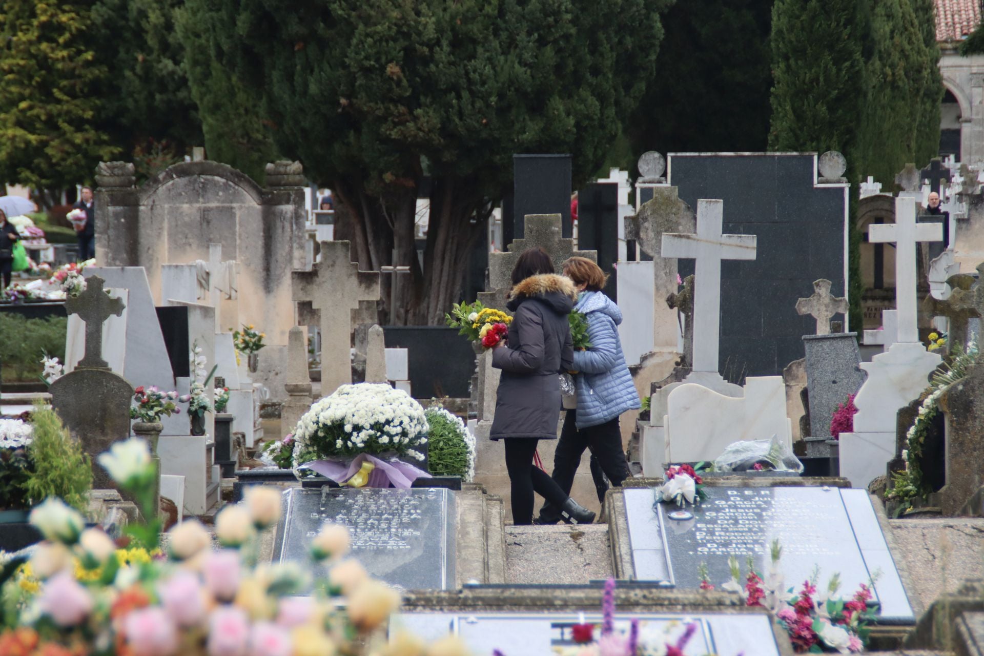 Así ha vivido Burgos el Día de Todos los Santos en imágenes