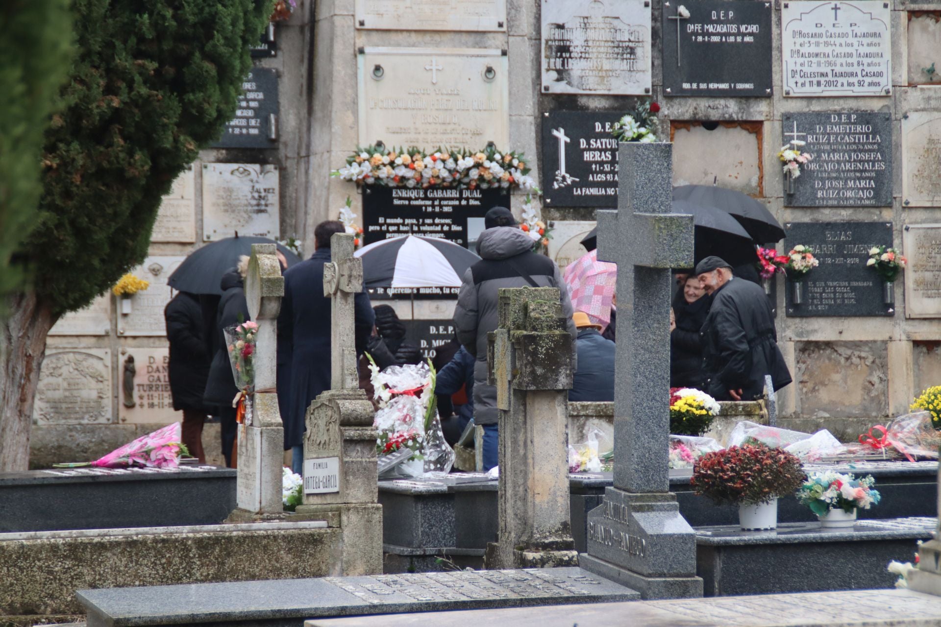 Así ha vivido Burgos el Día de Todos los Santos en imágenes