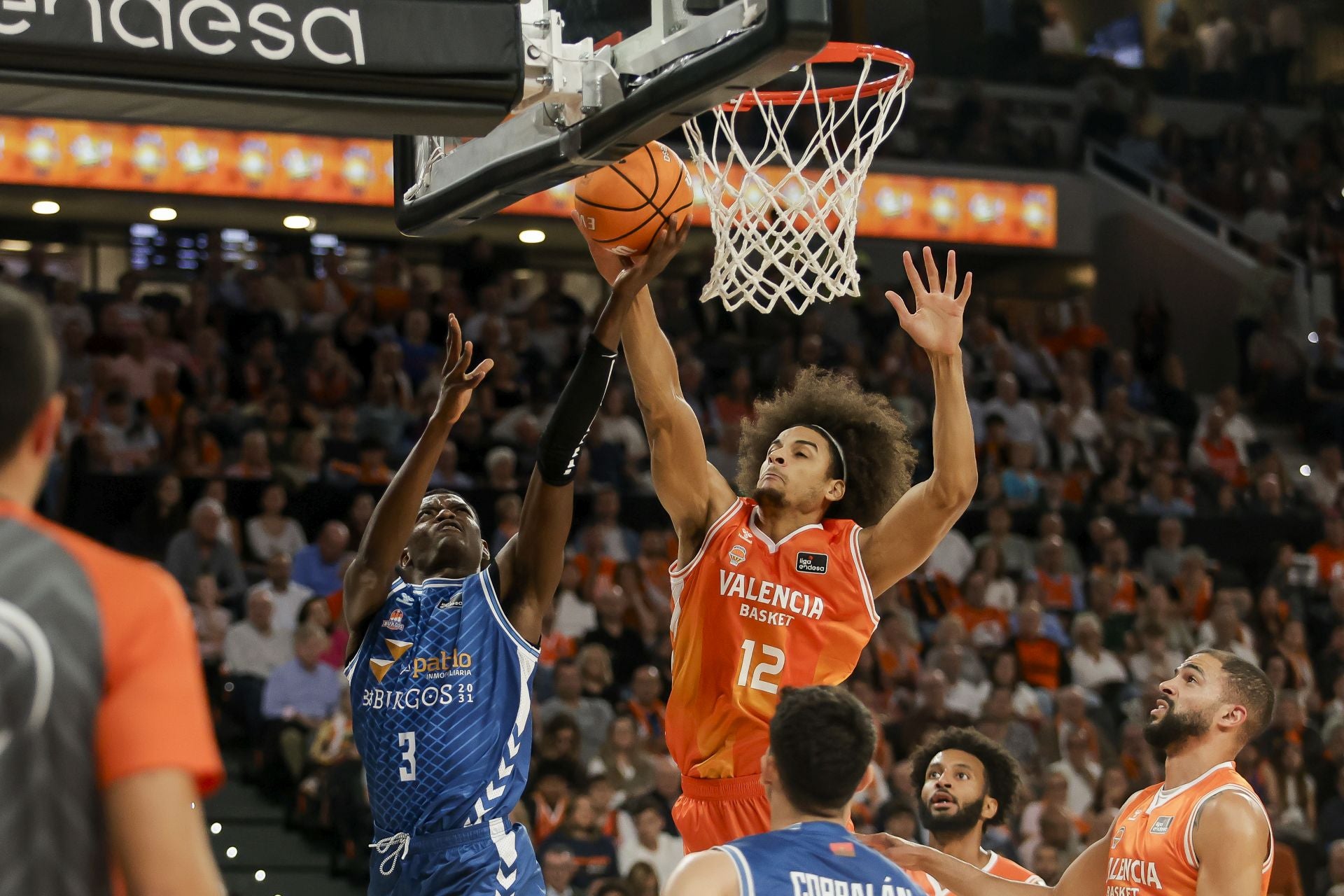 La derrota del San Pablo frente al Valencia Basket en imágenes